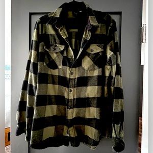 Men’s flannel shirt , green and black, burnside size large